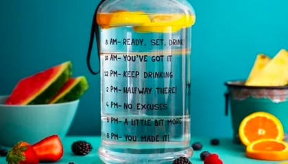 九游游戏在线玩-德甲高压战术下球员冲刺频率与决策质量的平衡机制分析